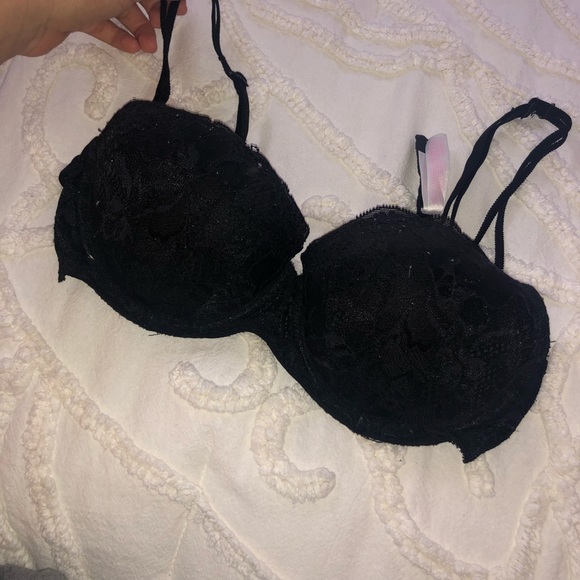 PINK bras, 34B - Picture 2 of 4